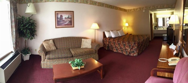 Twelve Oaks Inn image 7