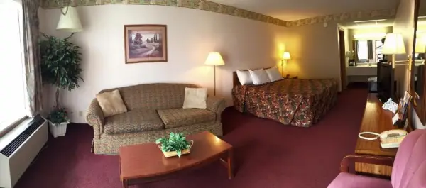 Twelve Oaks Inn 7